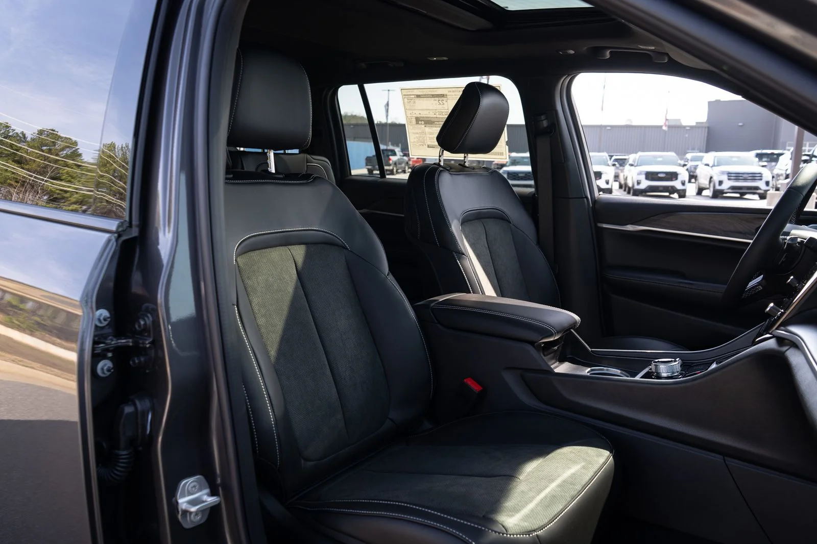 New 2026 Gray Jeep Altitude image 24