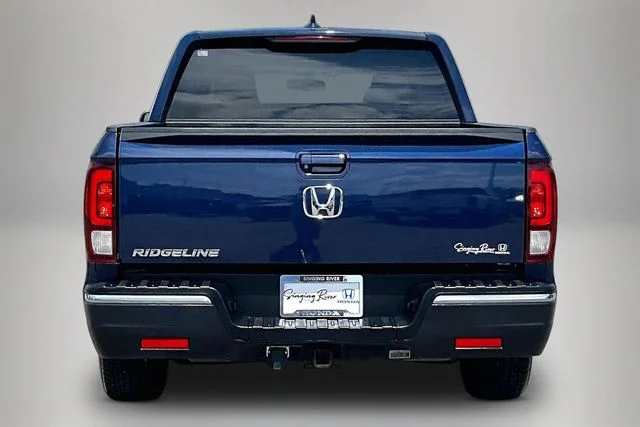 Used 2017  Honda RTL-T image 6