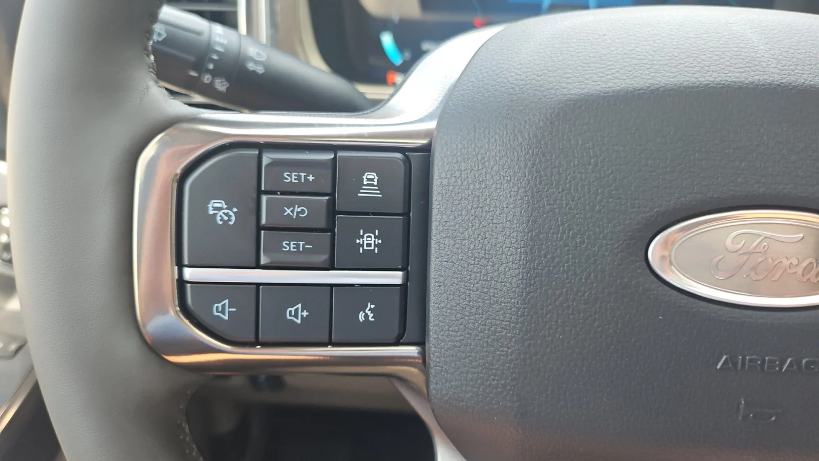 New 2026 Carbonized Gray Metallic Ford Platinum 4WD image 17