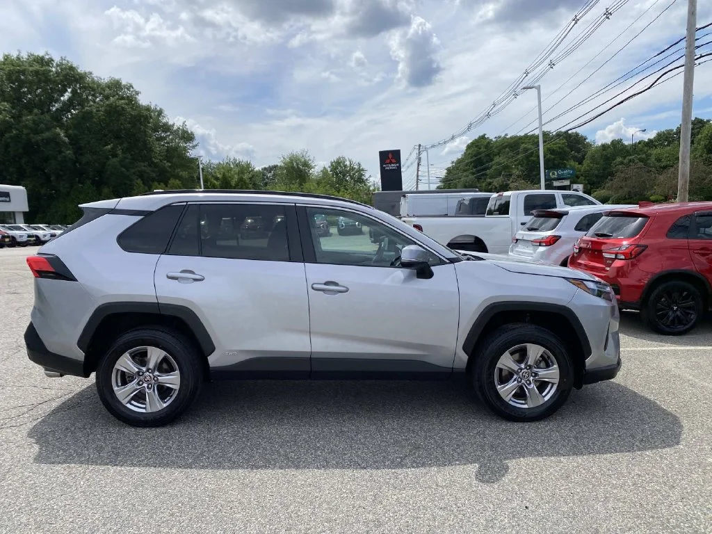 Used 2023 Silver Toyota XLE image 2