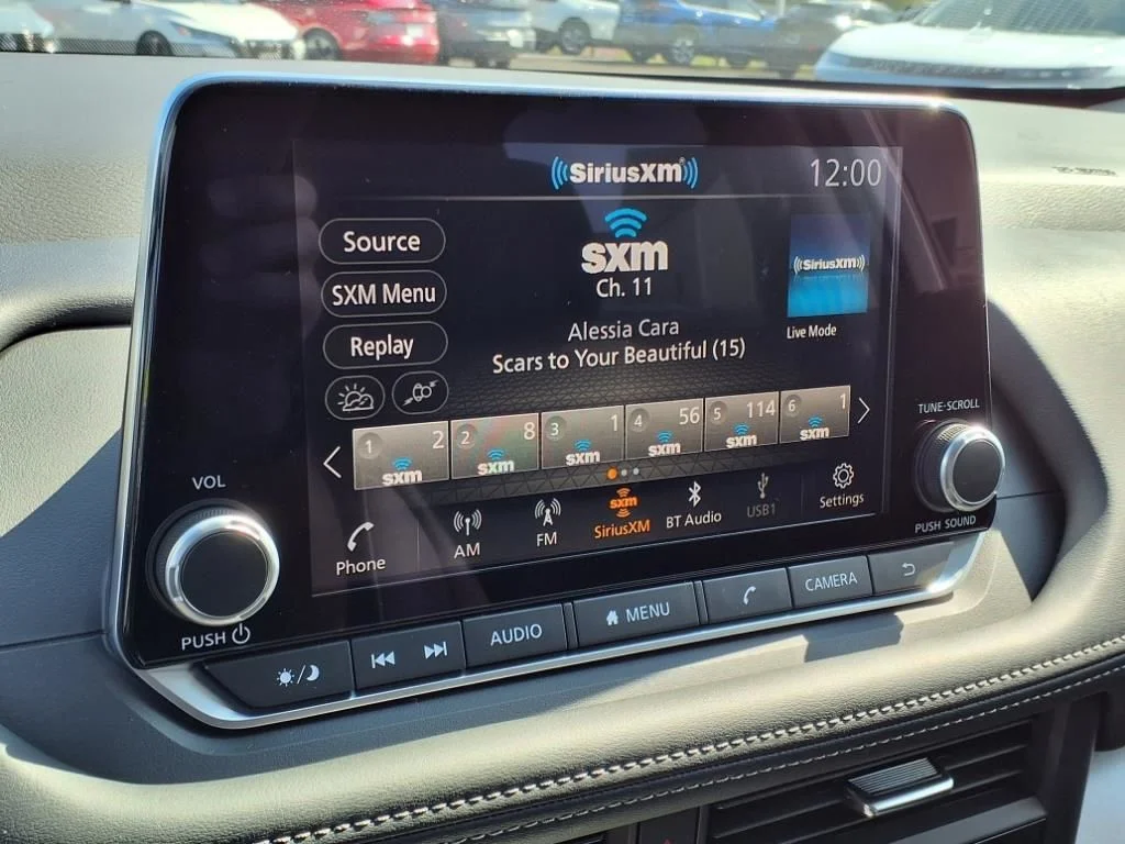 2026 Nissan Rogue SV - Photo 8