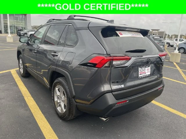 2025 Toyota RAV4 XLE - Photo 32