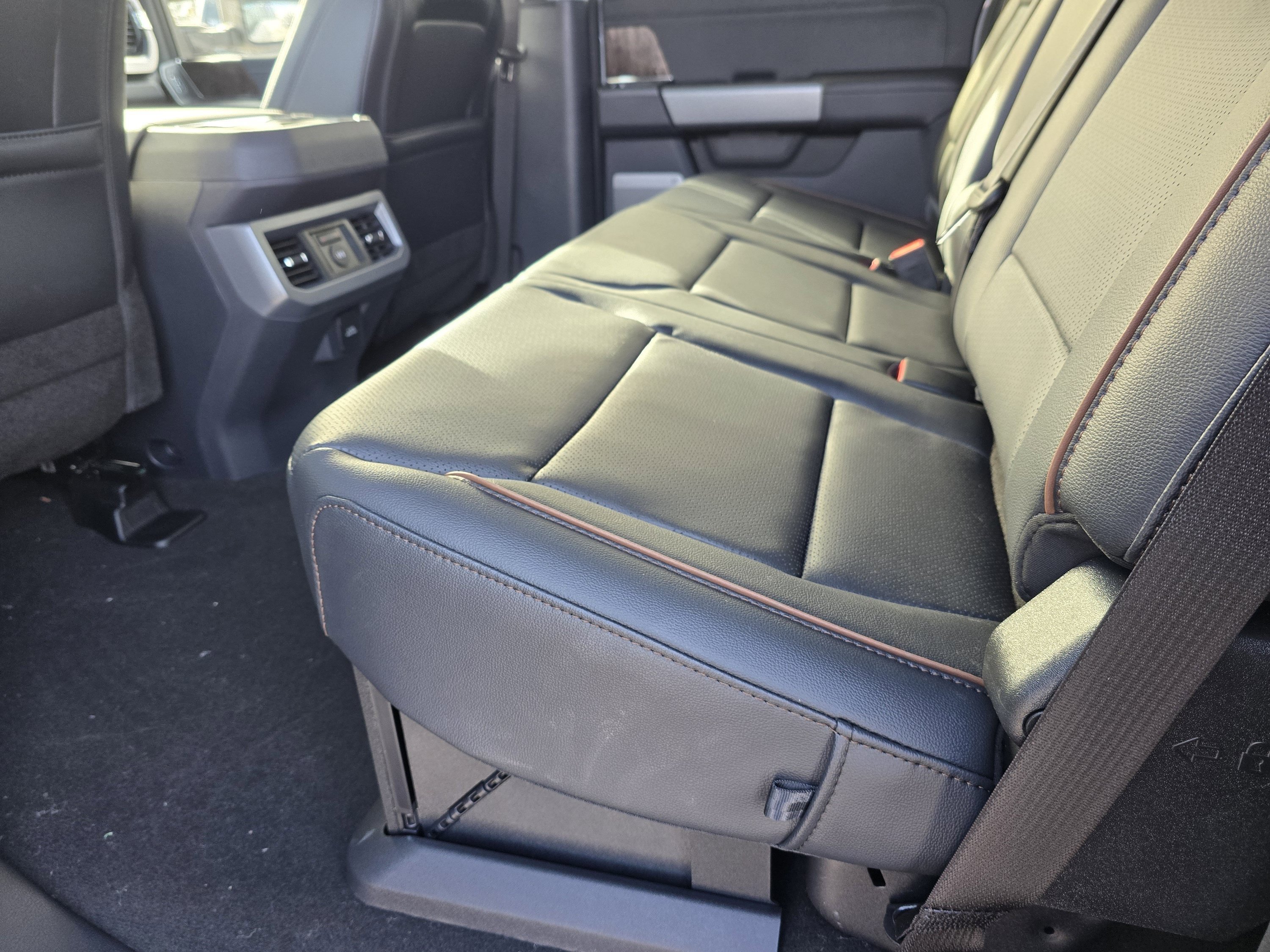 2026 Ford F-350 Super Duty Lariat - Photo 33