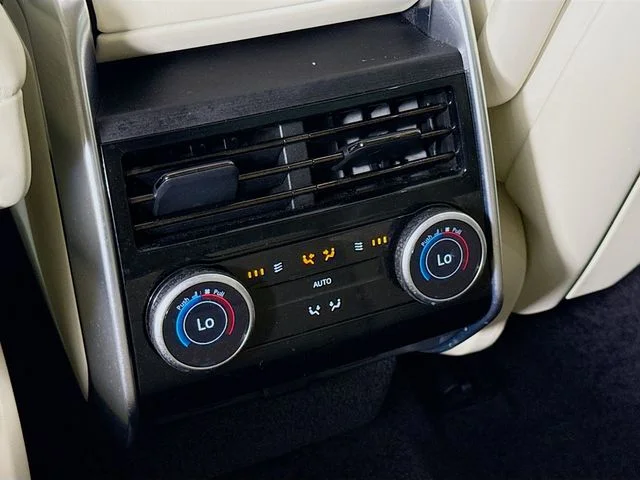 Used 2023 Gray Land Rover SE image 27
