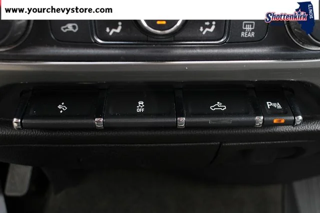Used 2018 Gray Chevrolet LT image 34