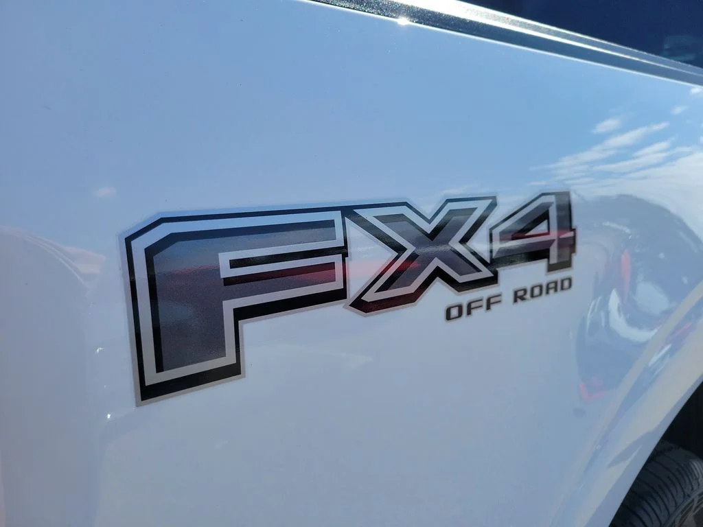 New 2026 Oxford White Ford XLT image 7