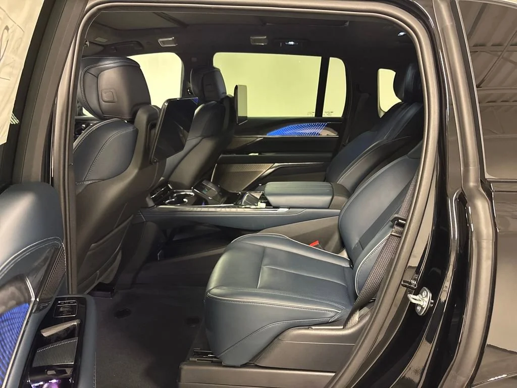 2025 Cadillac Escalade IQ Luxury 2 - Photo 29