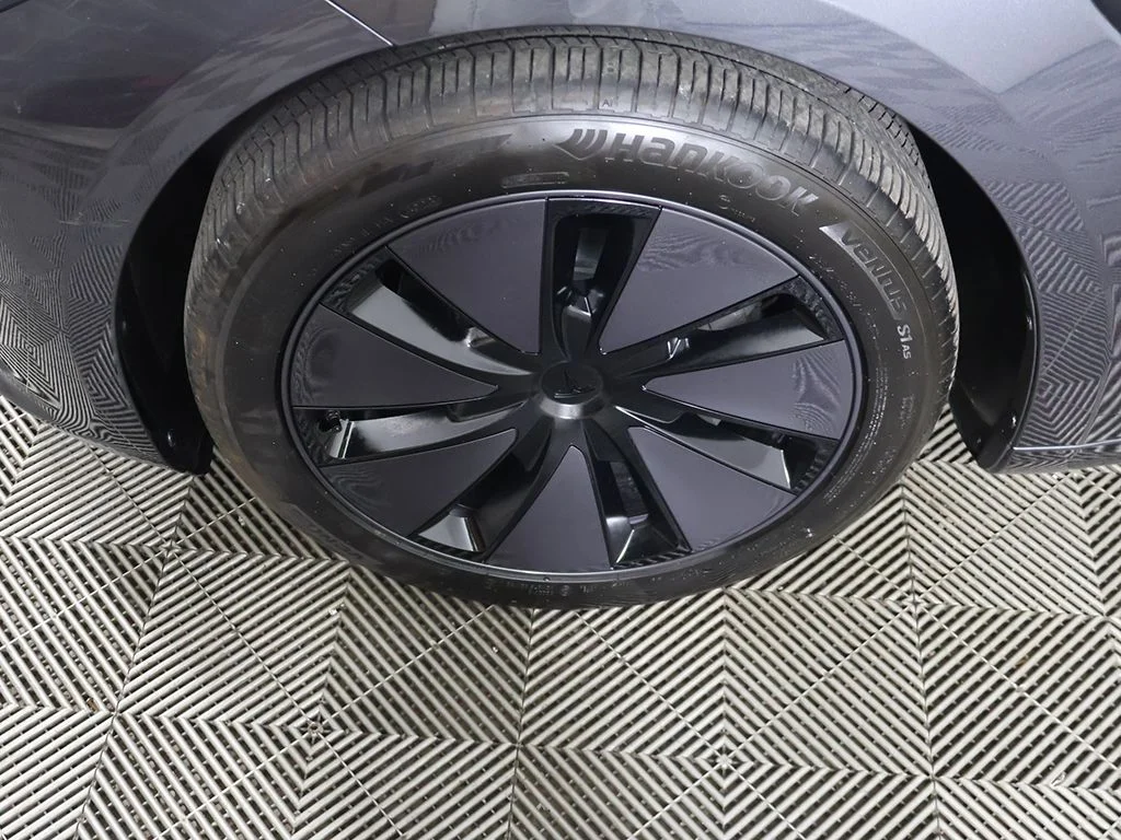 Used 2024 Gray Tesla Base image 22