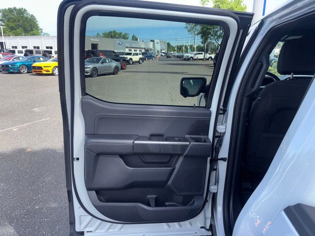 Certified Used 2023 Avalanche Ford XLT image 58