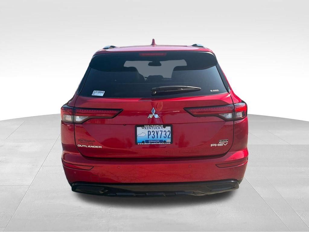 Used 2025 Red Mitsubishi SEL Black Edition image 4