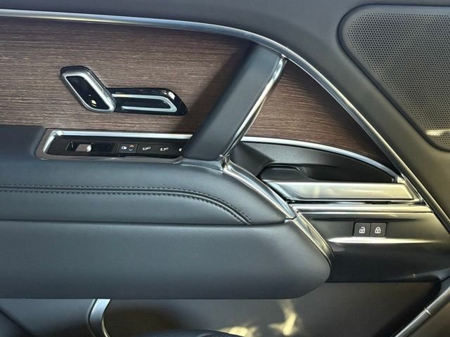 2025 Land Rover Range Rover SE - Photo 36