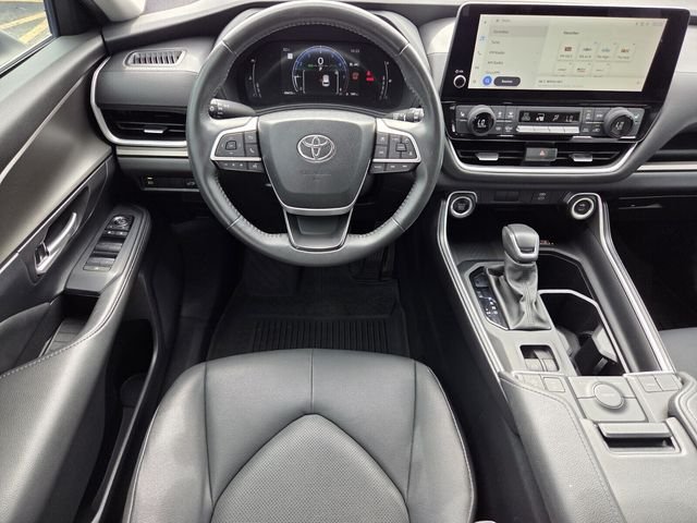 Used 2024 Silver Toyota XLE image 15