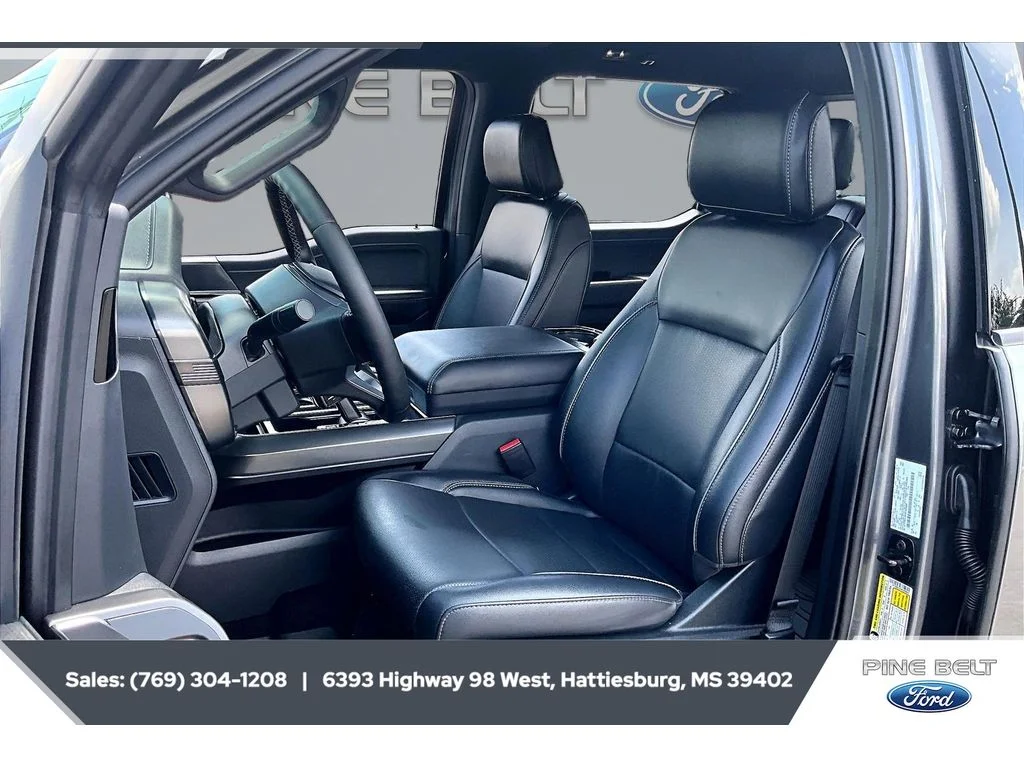 Used 2025 GRAY Ford Lariat image 19