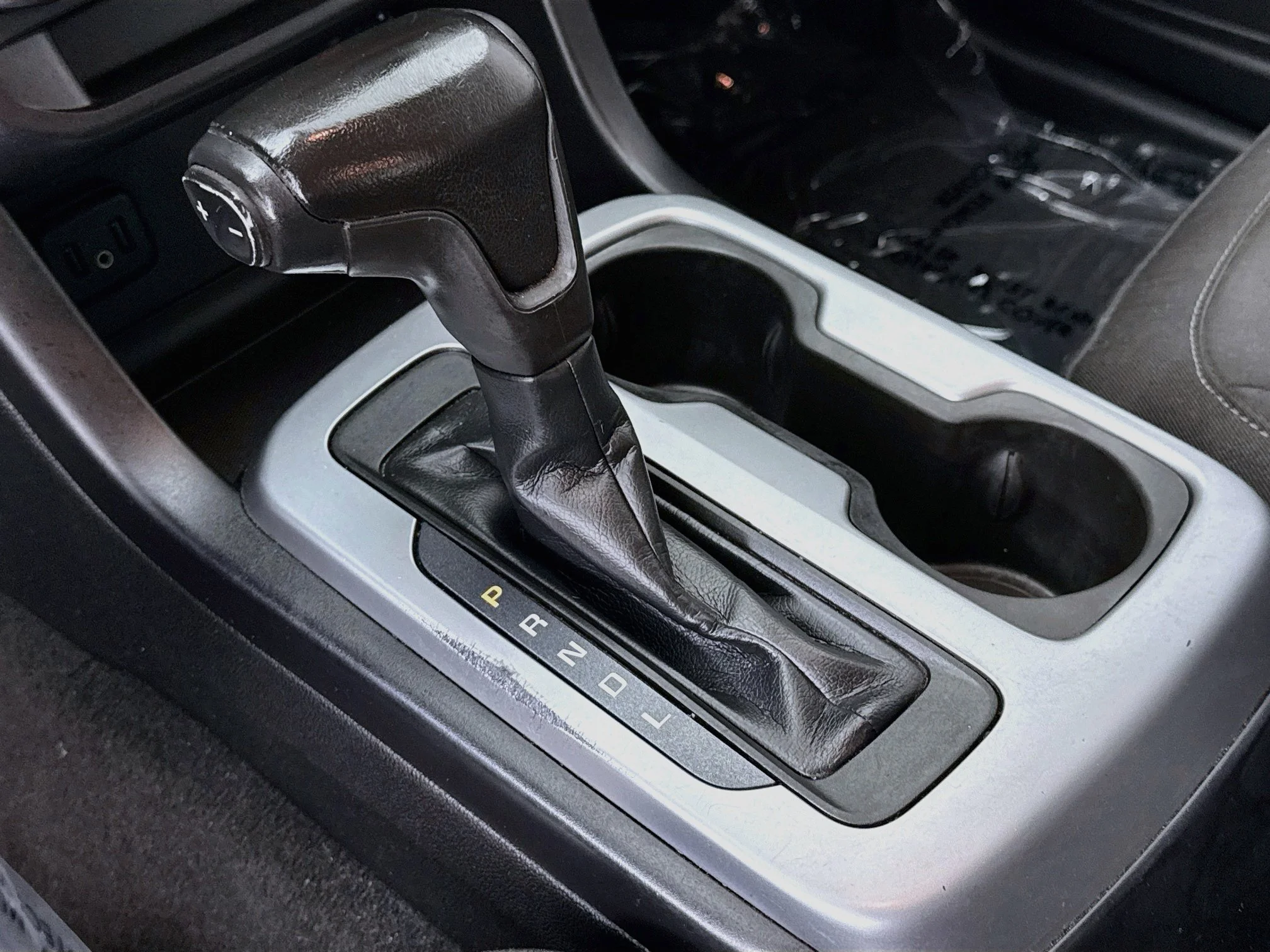 Used 2019 SHADOW GRAY METALLIC Chevrolet 2WD LT image 18