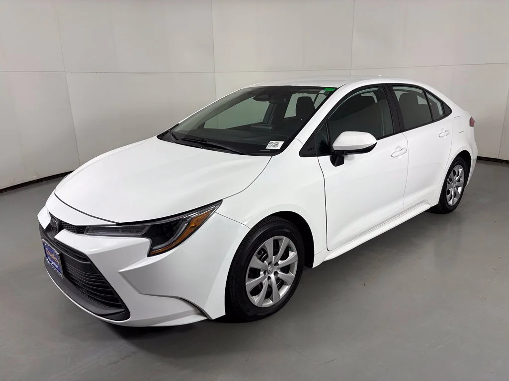 Used 2025 White Toyota LE image 4
