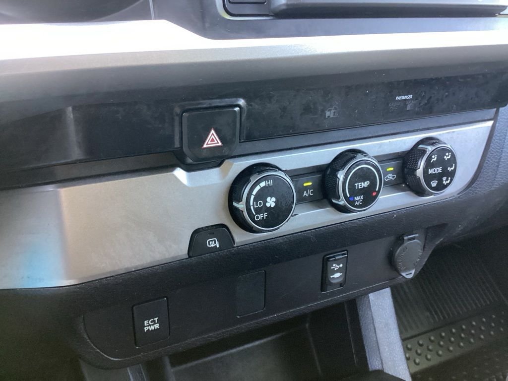 Used 2017 Gray Toyota SR5 image 15