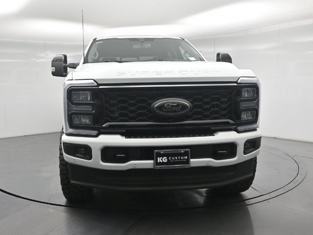 New 2026 Oxford White Ford Lariat image 53