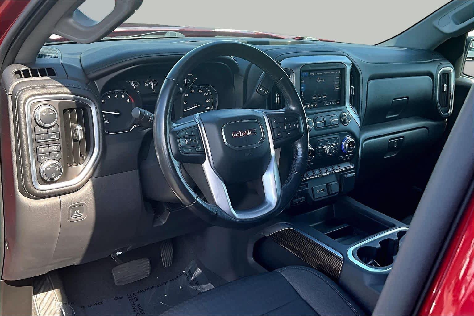 Used 2021 Cayenne Red Tintcoat GMC Elevation image 18