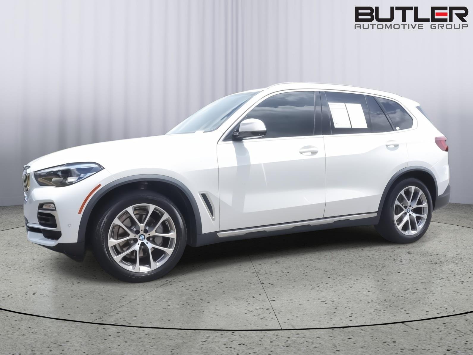 2020 BMW X5 sDrive40i's photo