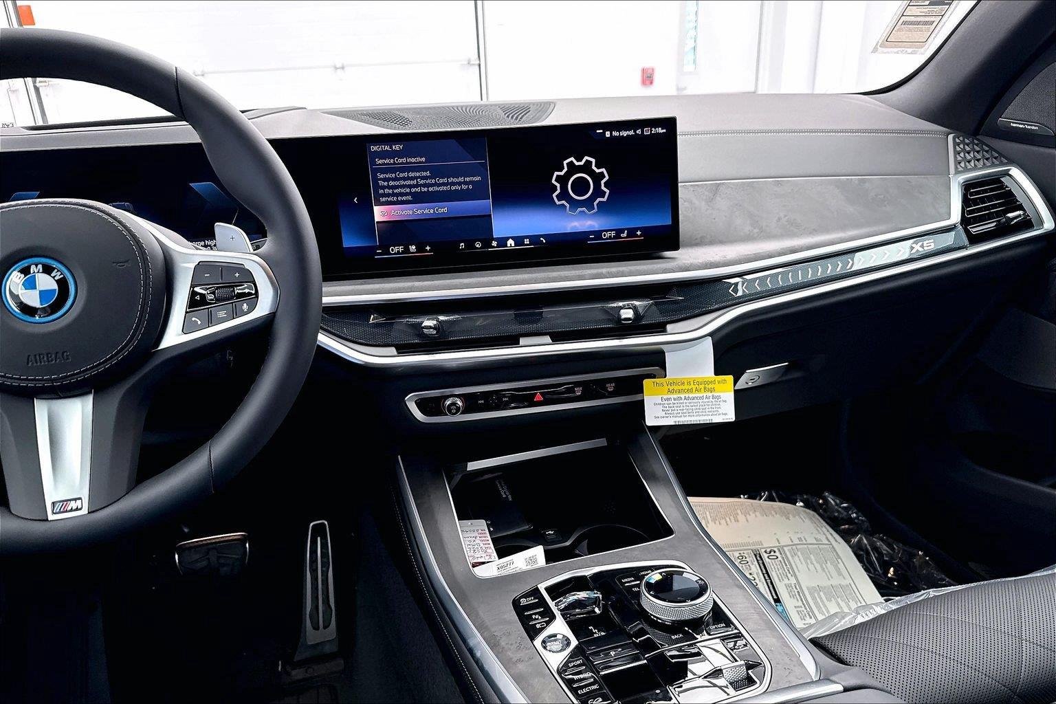 New 2026 Manhattan Green Metallic BMW xDrive50e image 13