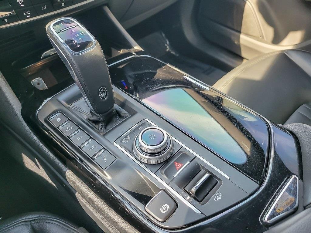 2022 MASERATI LEVANTE - Image 17