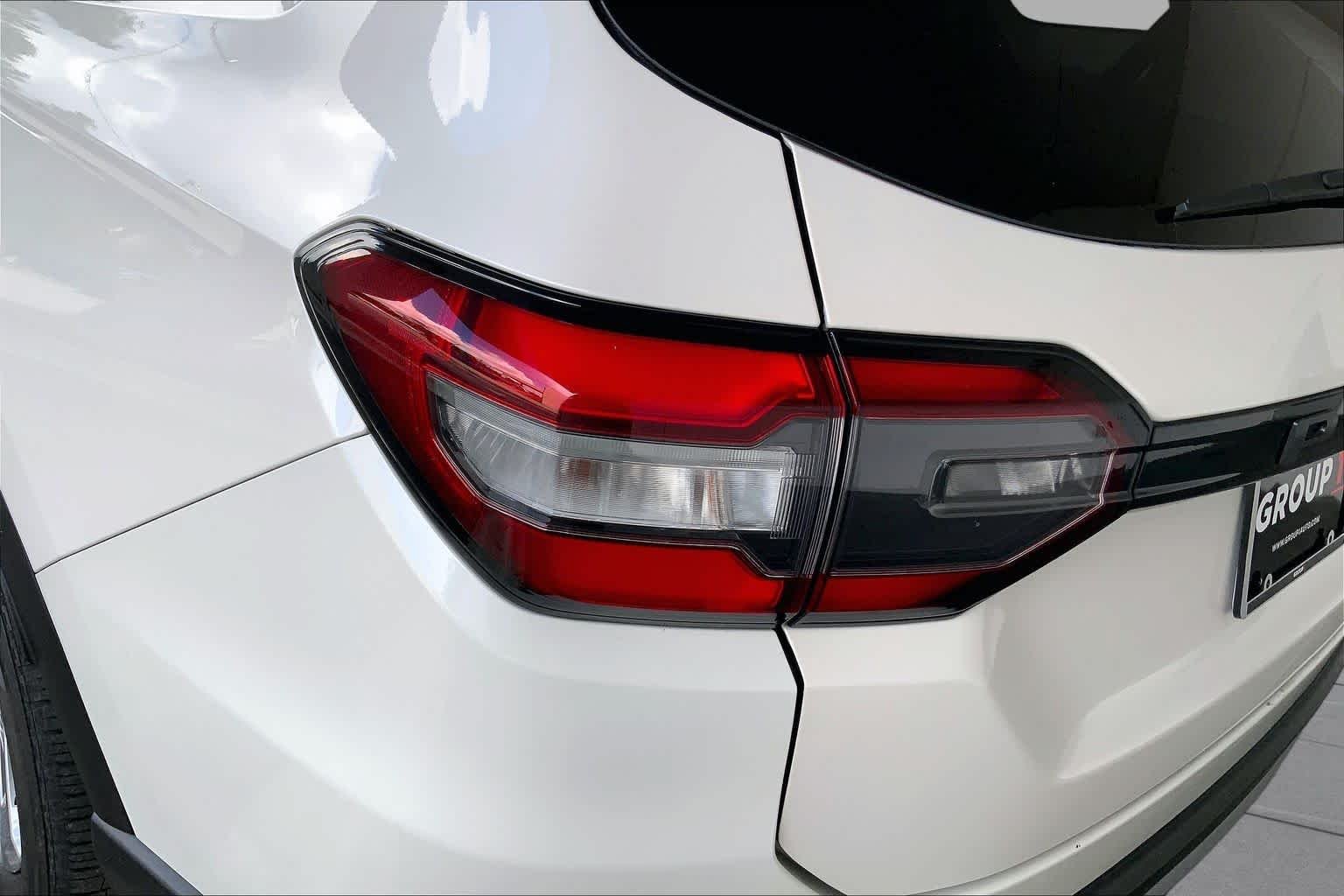 Used 2025 Platinum White Pearl Honda EX-L image 28