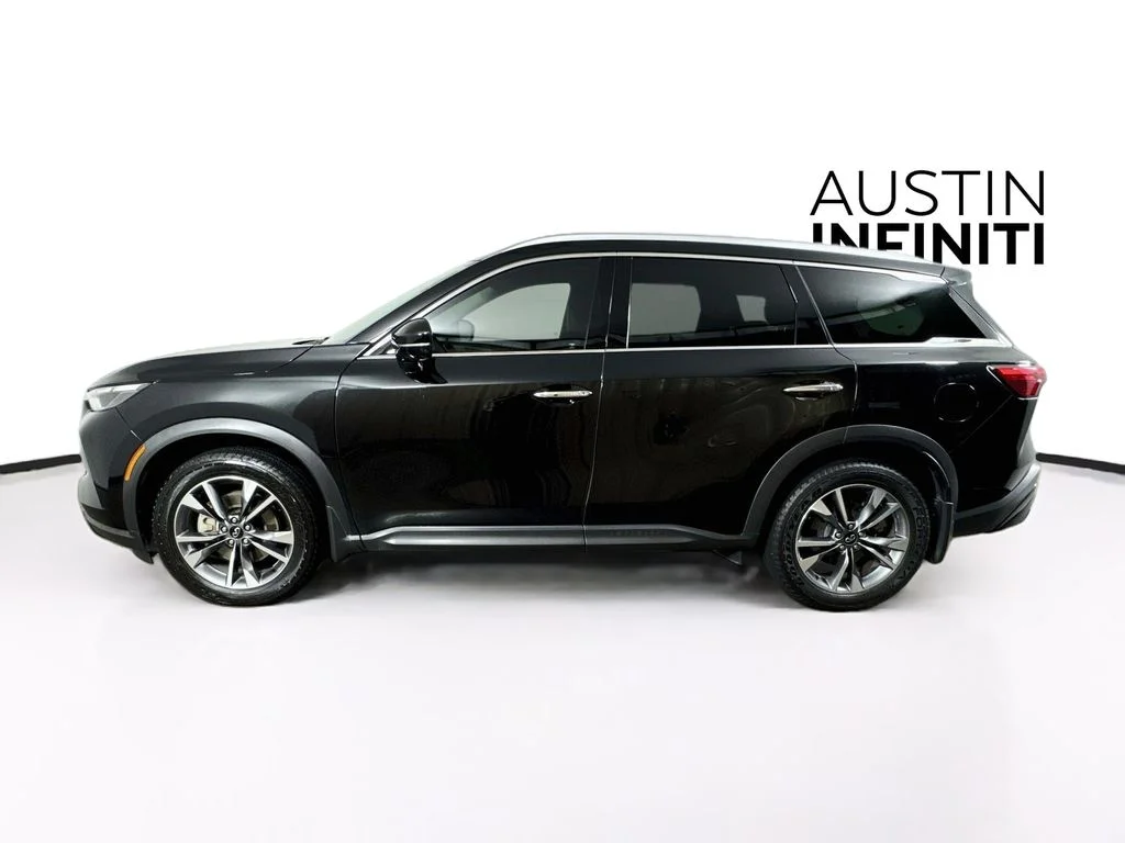 Certified Used 2023 Black INFINITI LUXE image 6