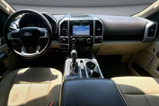 Used 2018 White Gold Ford Lariat image 7