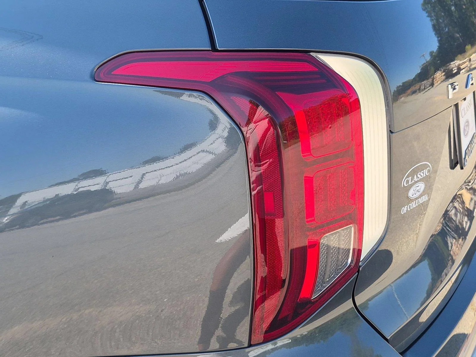 Used 2023 Robust Emerald Hyundai Calligraphy image 11