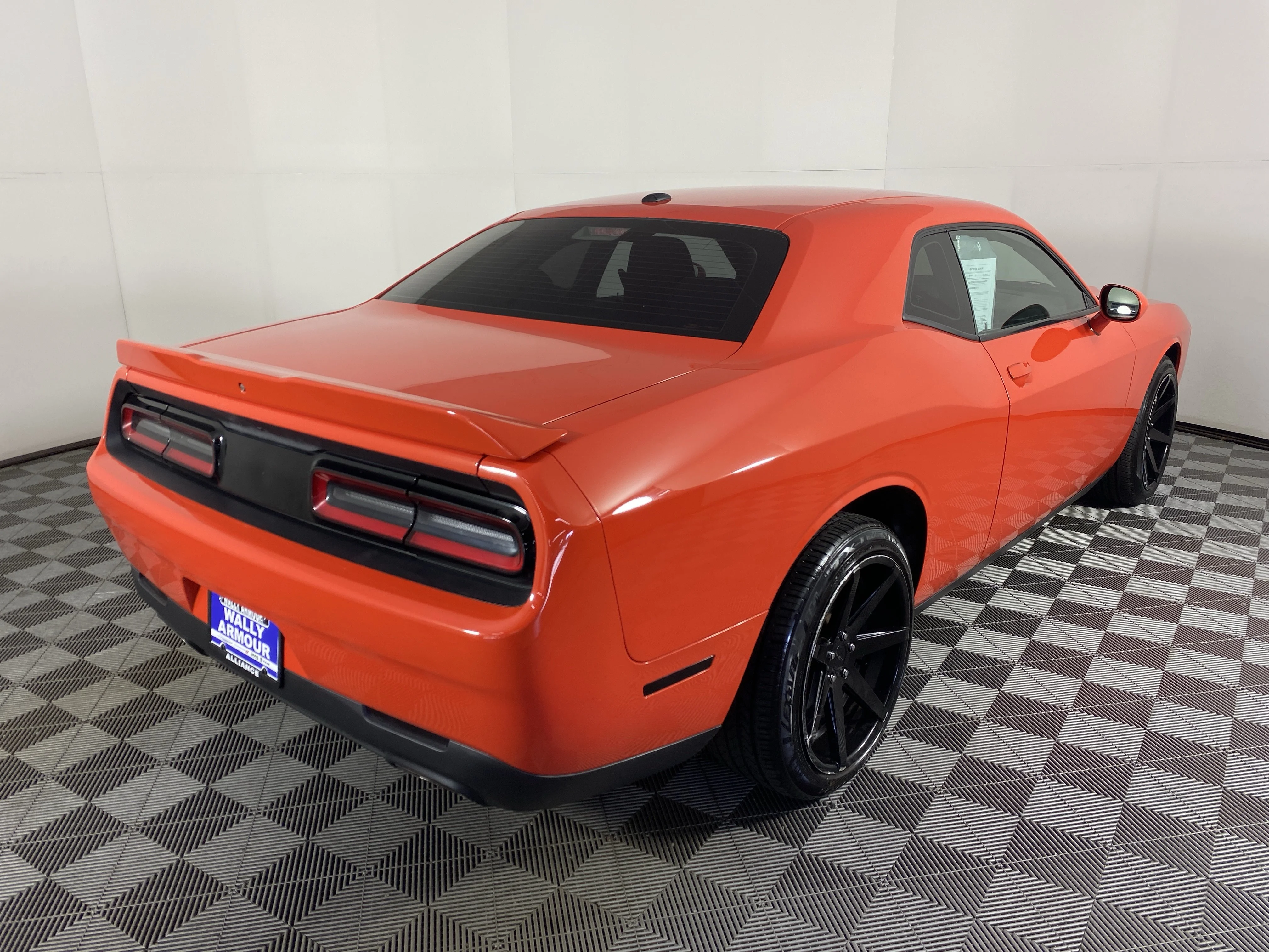 Used 2019 Go Mango Dodge SXT image 5