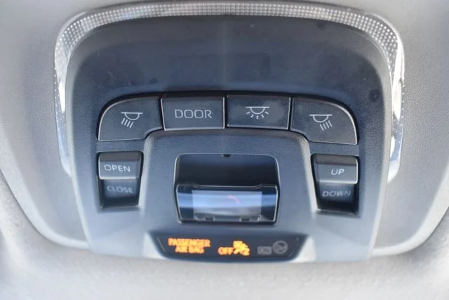 Used 2022 Black Toyota XLE image 33