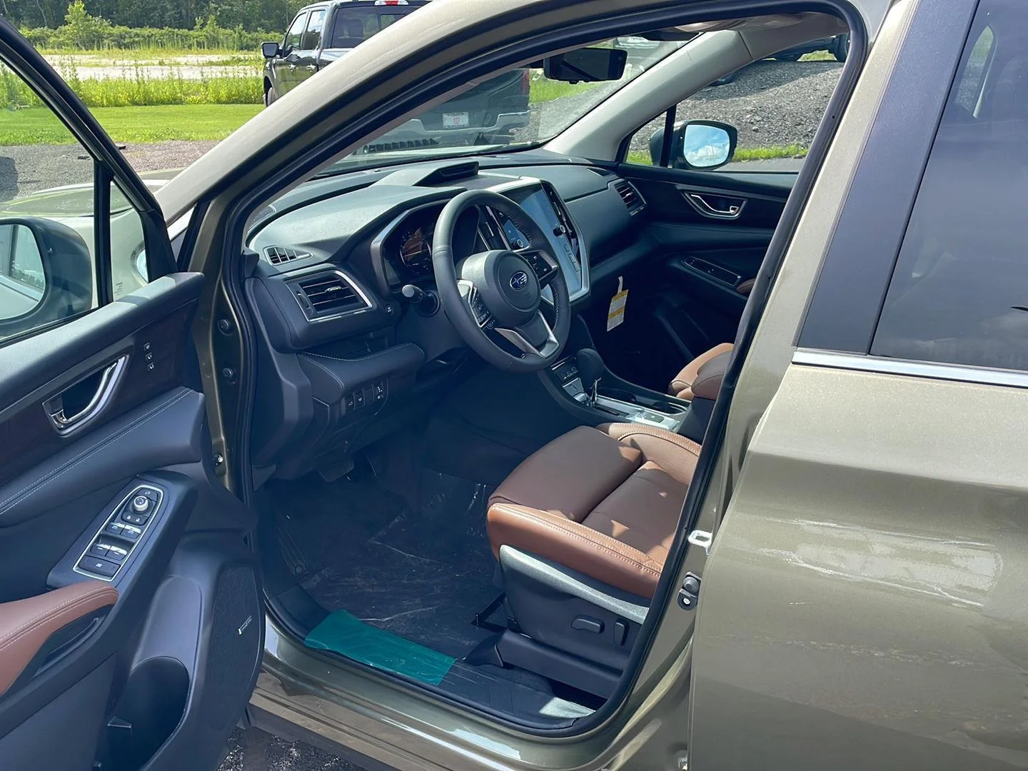 New 2026 Autumn Green Metallic Subaru Touring image 9