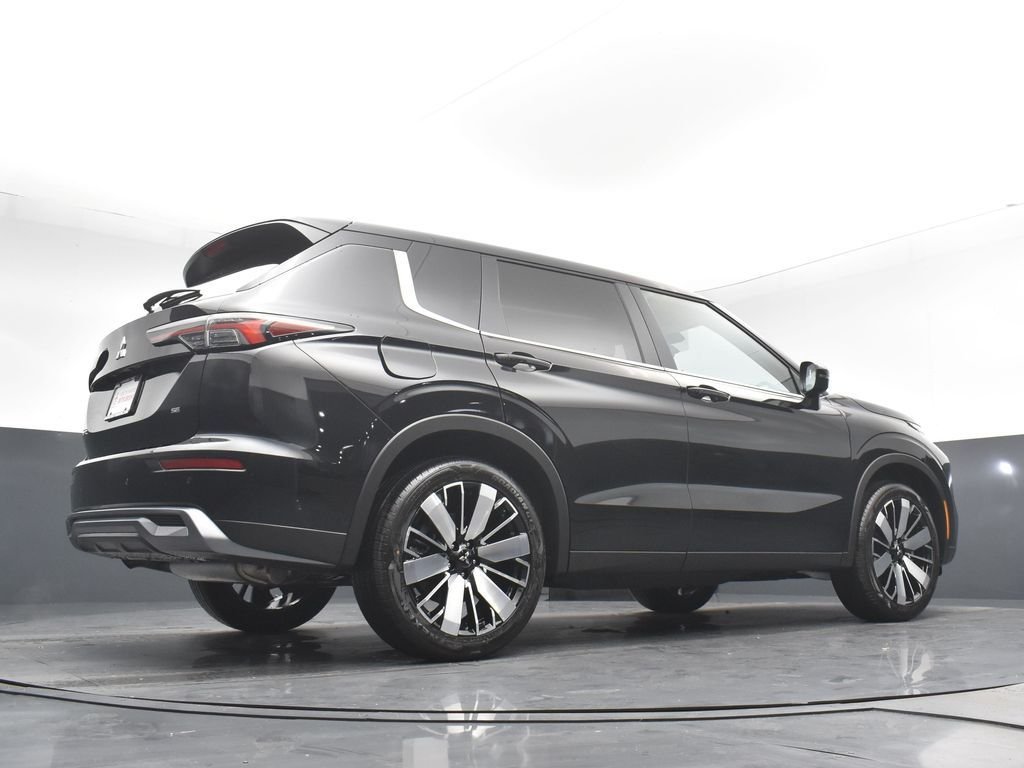 New 2026 Black Mitsubishi  image 23