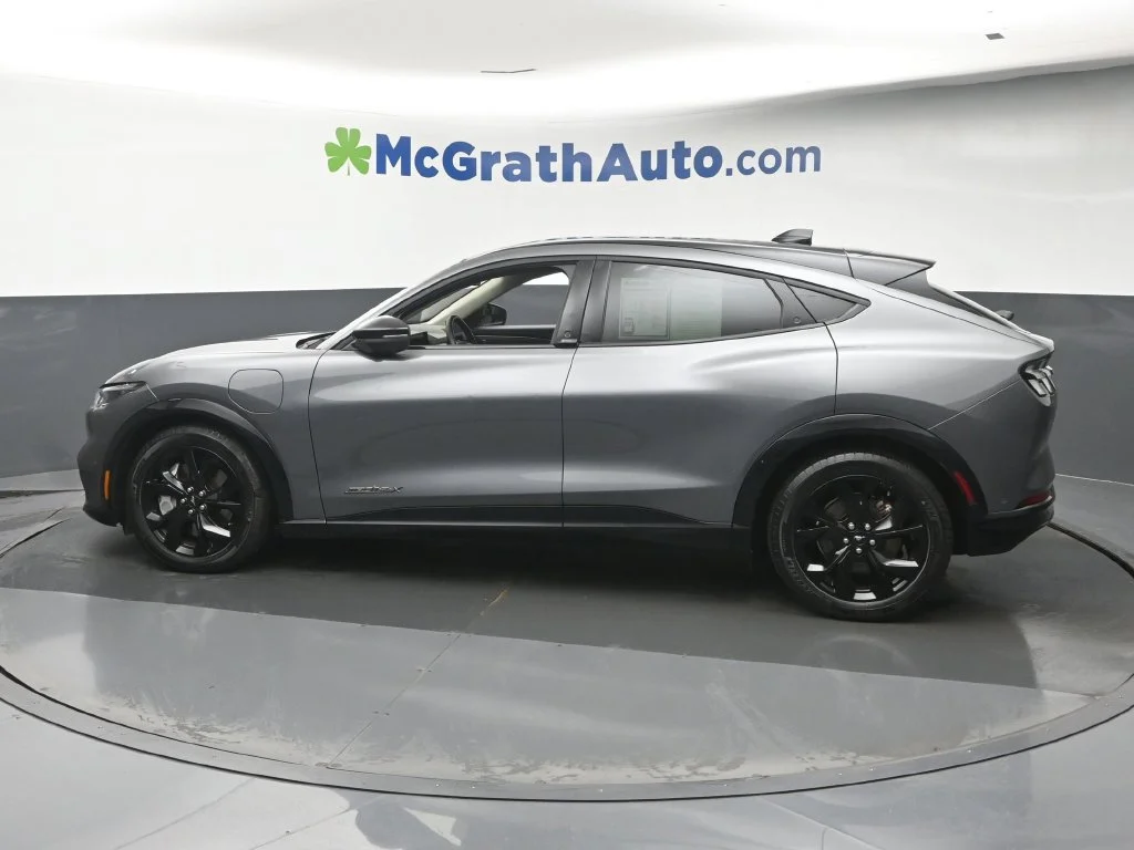 Used 2023 Gray Ford Premium image 23