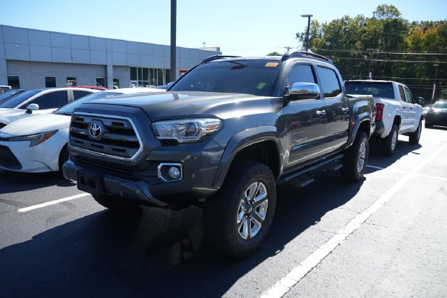 Used 2016 Gray Toyota Limited image 8