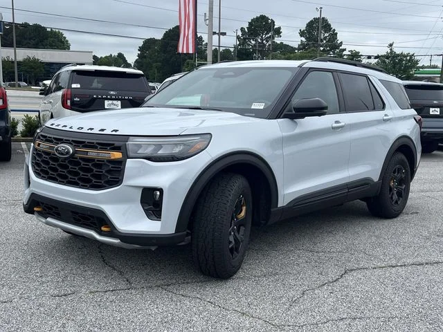 New 2026 White Ford Tremor image 5