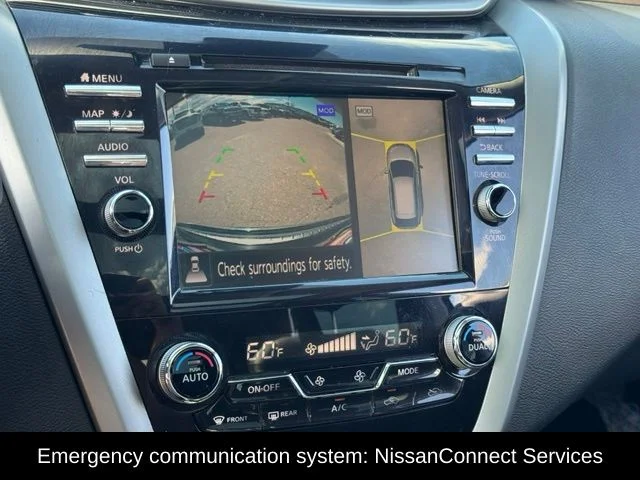 Used 2019 Black Nissan Platinum image 33