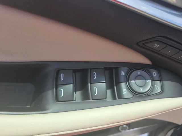 Used 2023 White Buick Avenir image 30