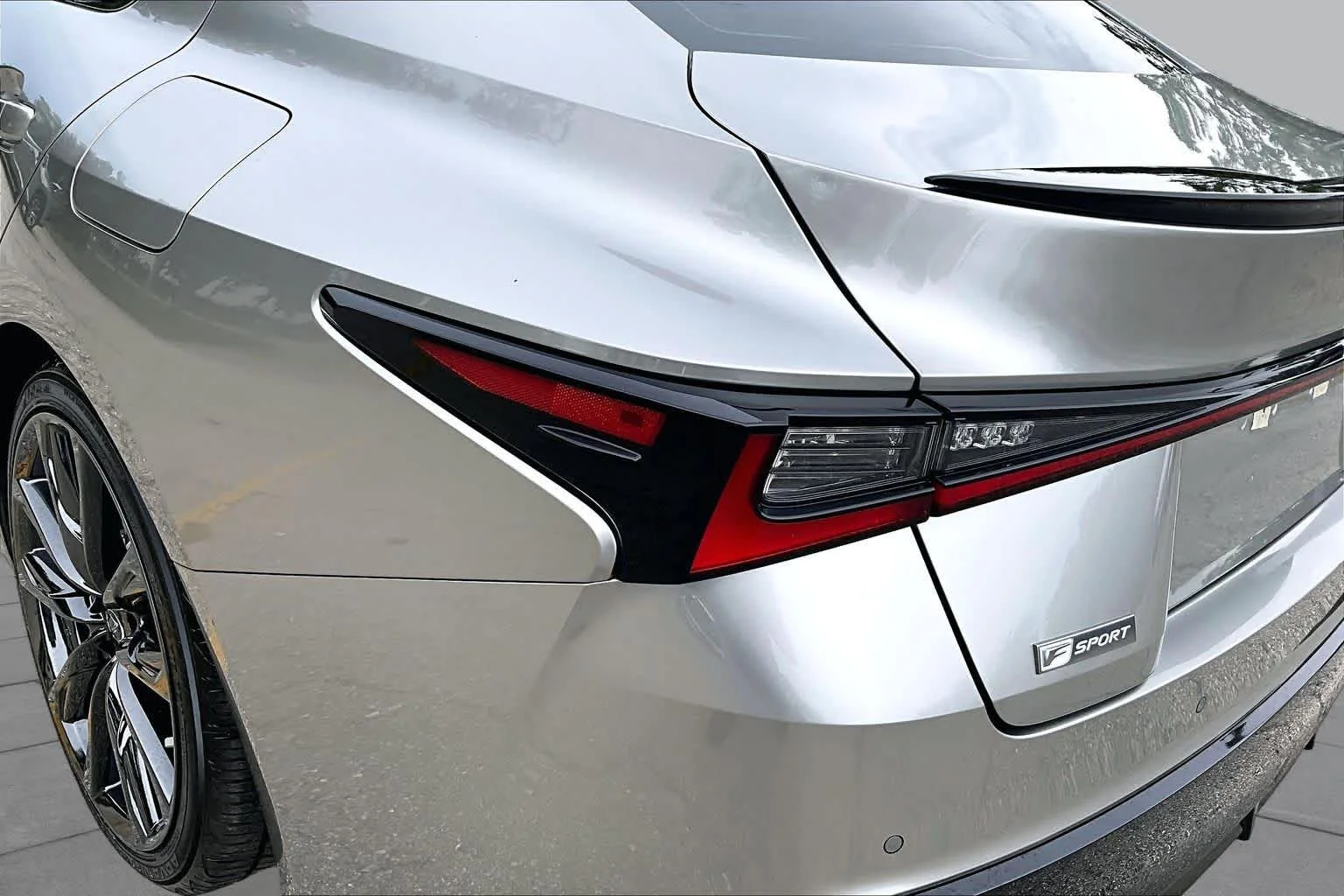 Used 2021 Atomic Silver Lexus F SPORT image 29