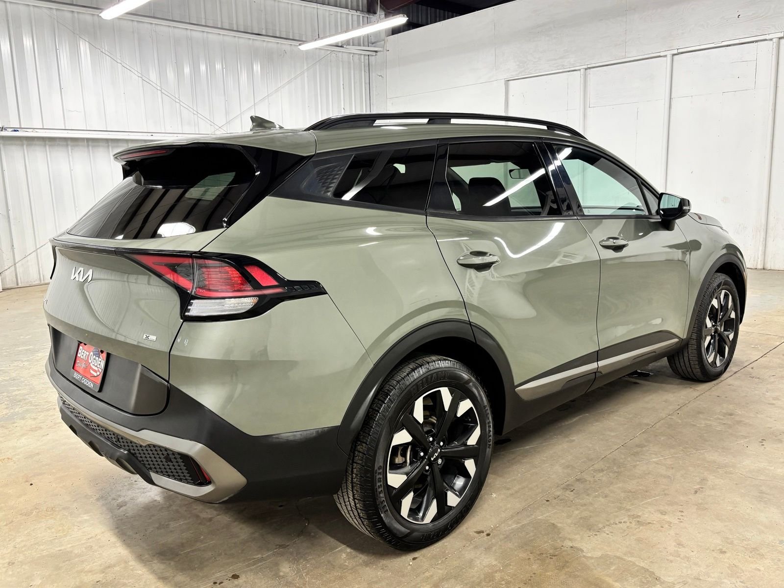 Used 2023 Green Kia X-Line image 6