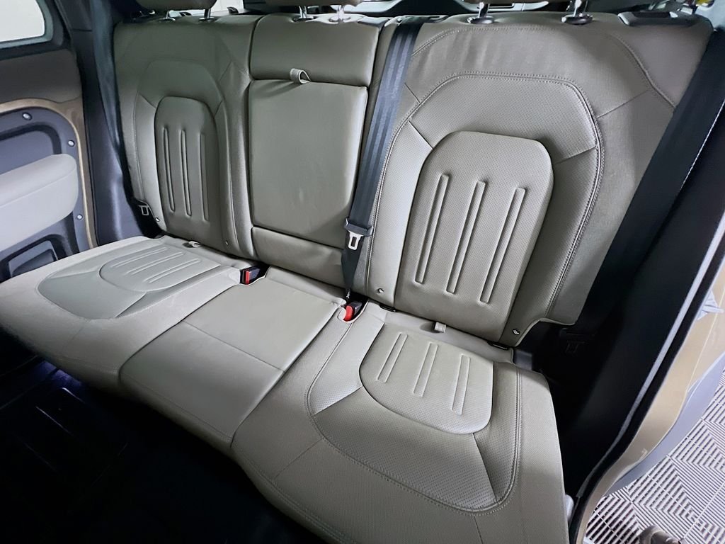 Used 2021 Gondwana Stone Metallic Land Rover S image 25