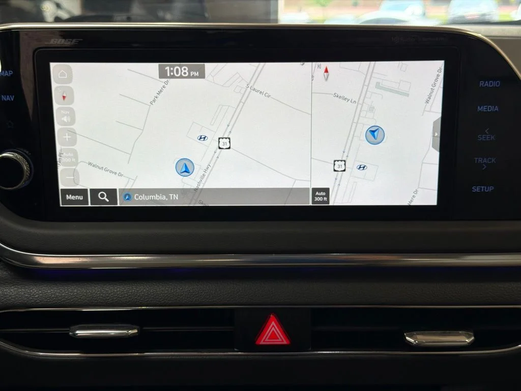 Used 2022 Black Hyundai Limited image 19
