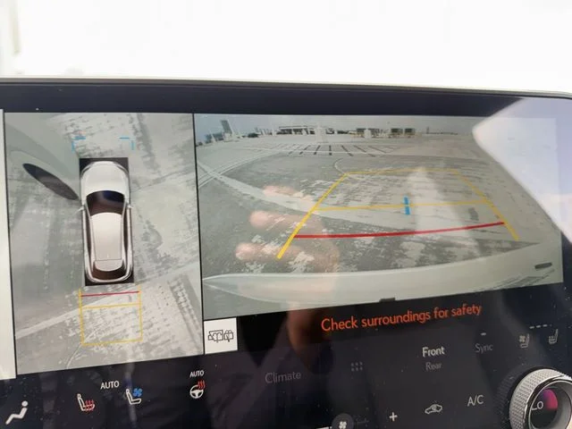 Used 2025 White Lexus 350 Premium image 17