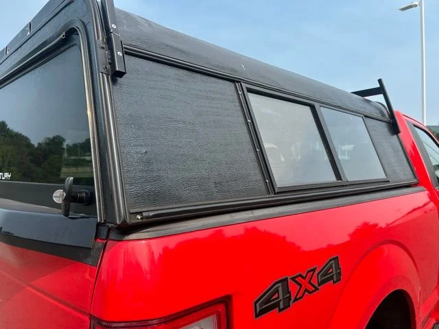 Used 2017 Red Ford XL image 14