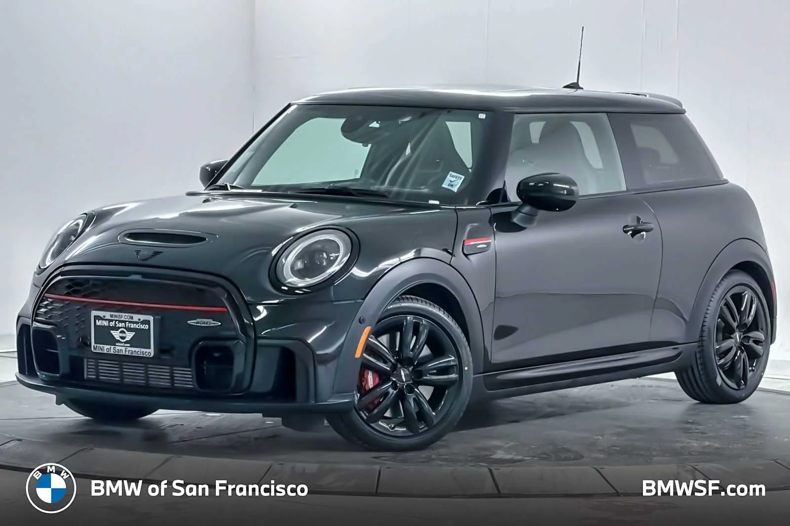 2023 MINI Hardtop John Cooper Works's photo