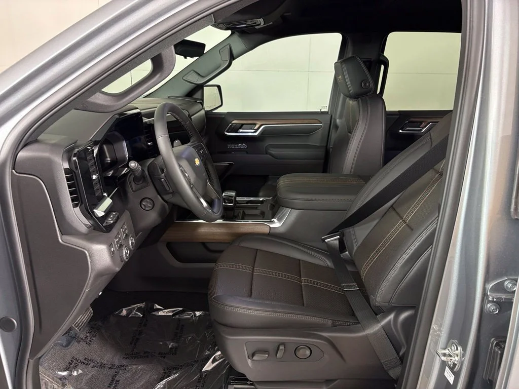 New 2026 Sterling Gray Metallic Chevrolet High Country image 21
