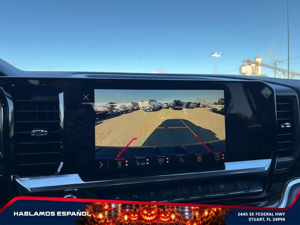 New 2026 Sterling Metallic GMC Elevation image 32