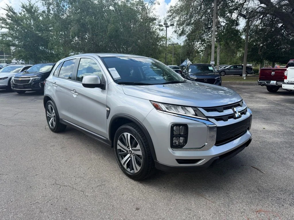 2024 Mitsubishi Outlander Sport 2.0 ES AWC CVT's photo