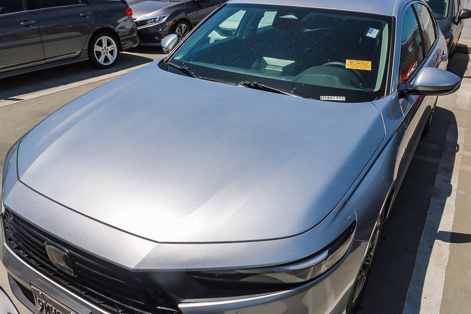 Certified Used 2024 Solar Silver Metallic Honda EX image 3