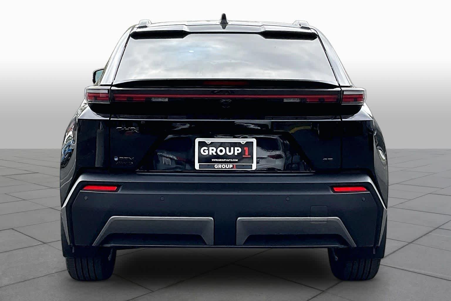 New 2026 Midnight Black Metallic Toyota SE image 4